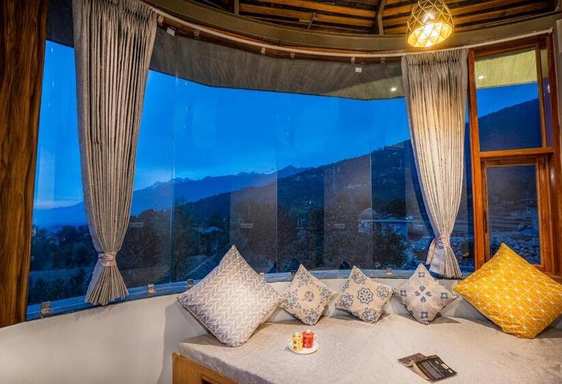 Общежитие Zostel Plus Bir