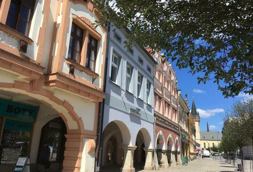 Art Hostel & Apartments