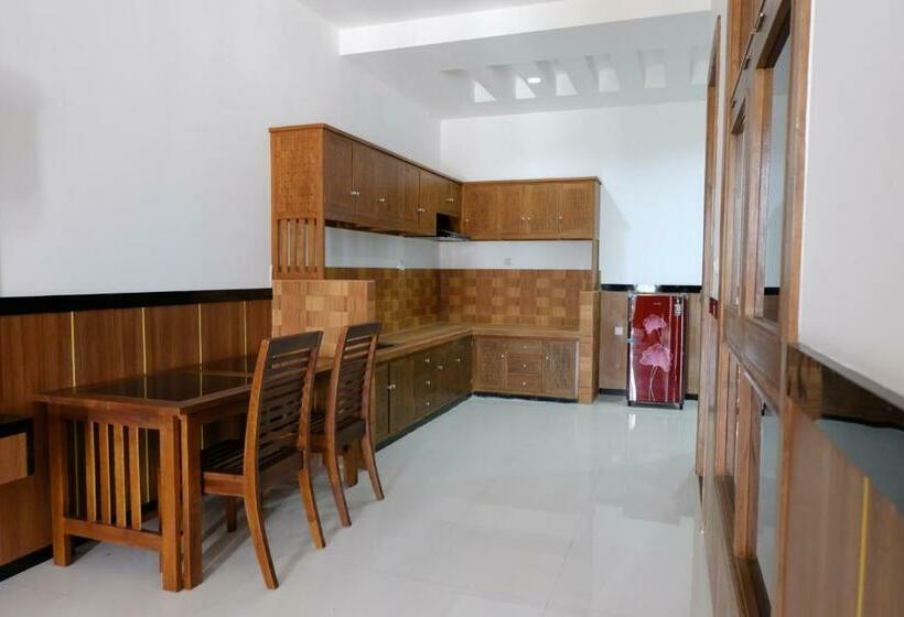 Baratha Hotel & Resto