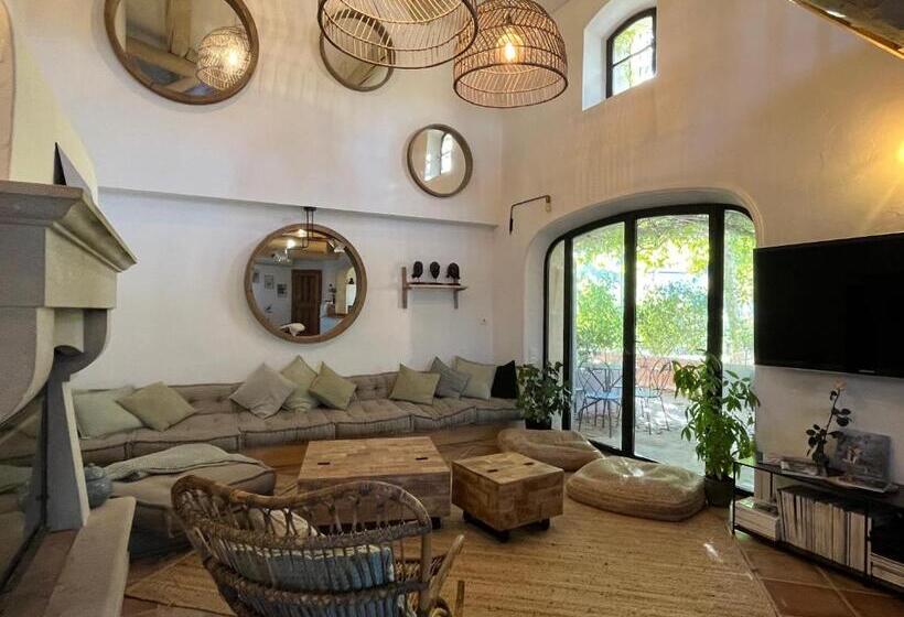 ベッドアンドブレックファースト Hestia