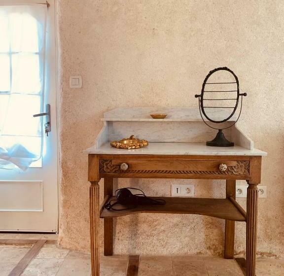 مبيت وإفطار Le Domaine De Coat Rogan, La Chambre Du Tregor