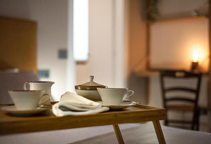 مبيت وإفطار Le Ferrerie Agriturismo Fattoria Marchesini