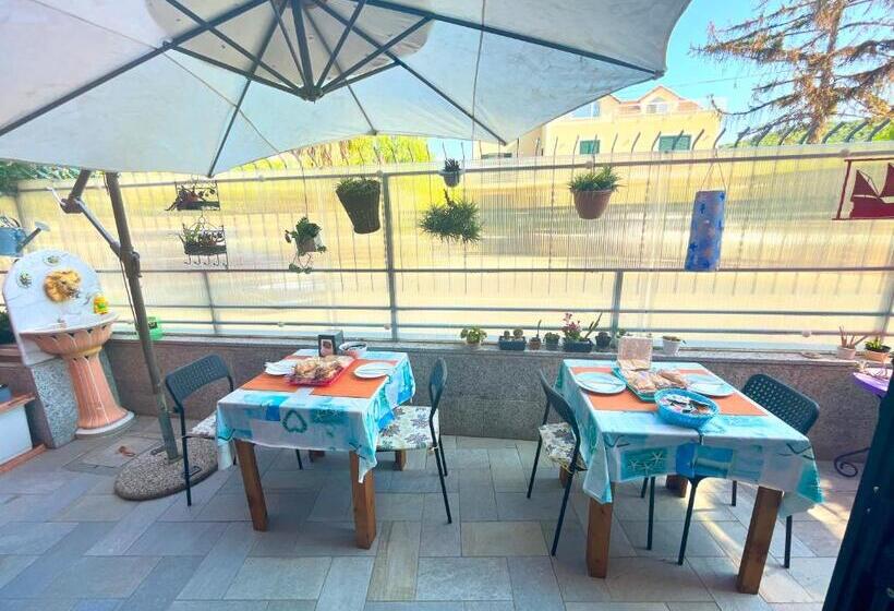 مبيت وإفطار Tra Il Borgo E Il Mare