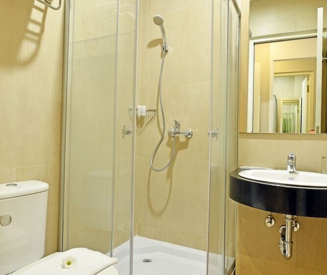 Grass Inn Hotel Solo