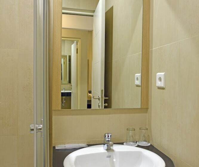 Grass Inn Hotel Solo