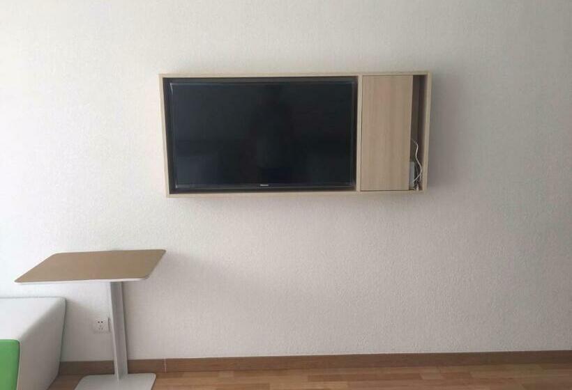 Hotel 7 Days Inn Zhangjiakou Huailai Shacheng Branch