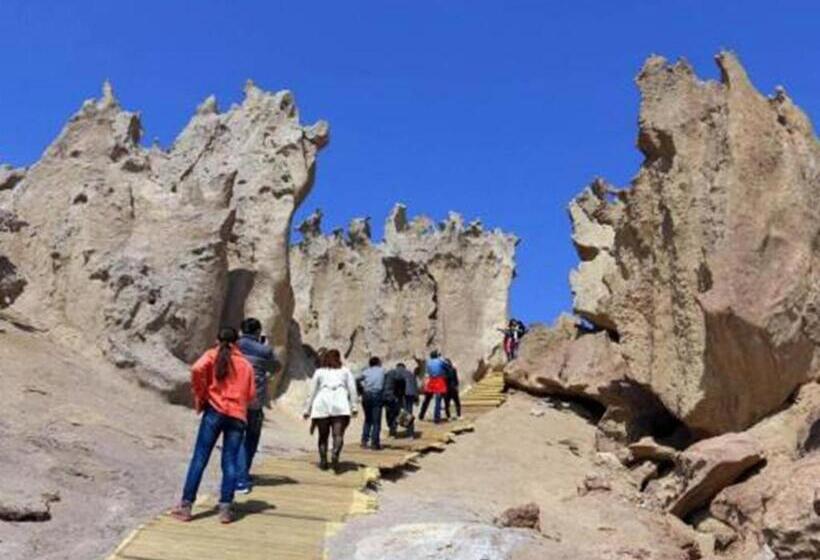 בית מלון כפרי 7days Inn Turpan Dashizi