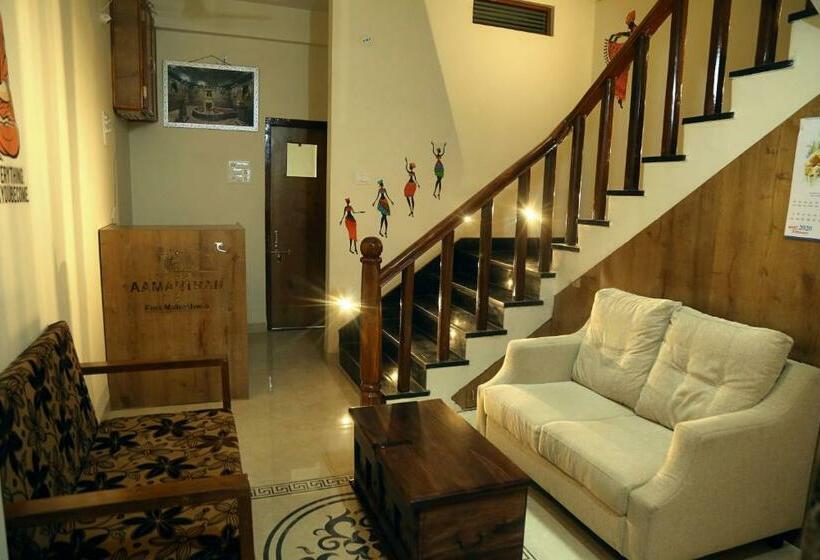 Hotel Aamantran At Fort Maheshwar