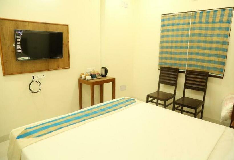 Hotel Aamantran At Fort Maheshwar