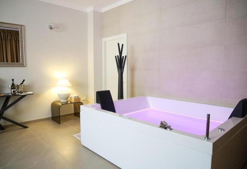 בית מלון כפרי Agriturismo Cantina Morone