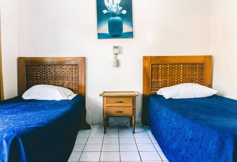 فندق Cabinas El Prado