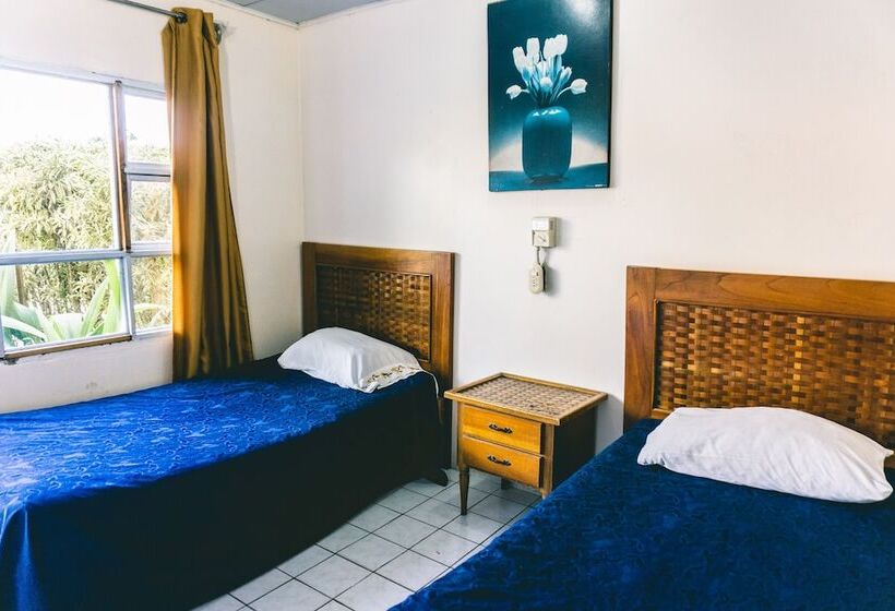 فندق Cabinas El Prado