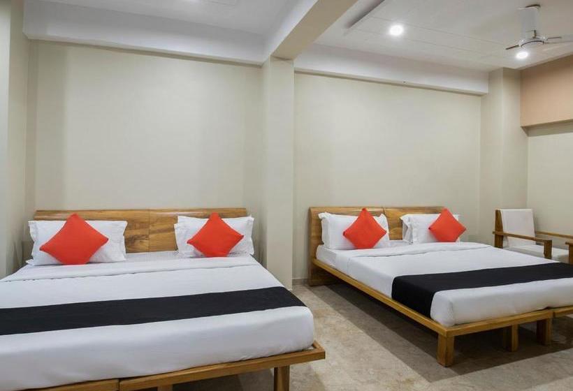 Capital O 66898 Hotel Temple View