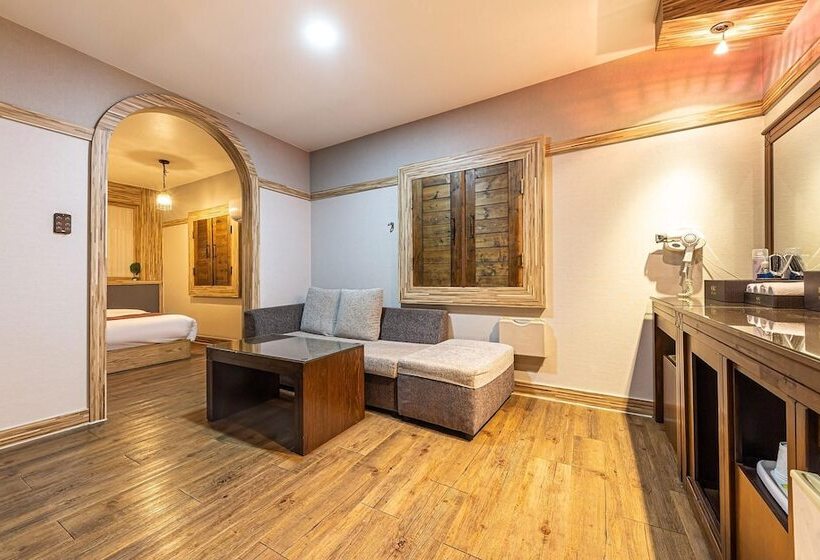 فندق Eumseong Haru