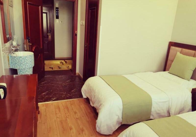 Hotel Greentree Alliance Hulunbeier Zhalantun Railway Station