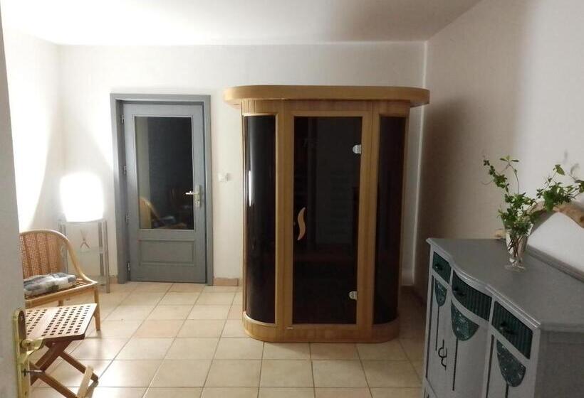 בית מלון כפרי La Belle Charbonnière