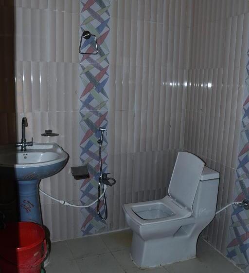 酒店 Mountain View And Rooftop Restaurant