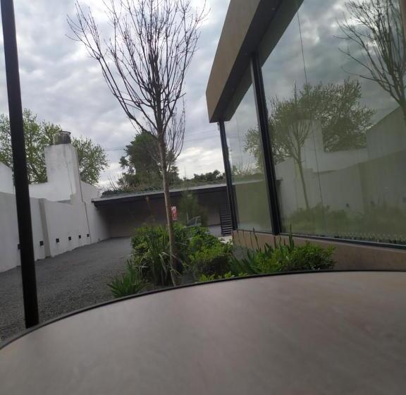 فندق Navarro Plaza