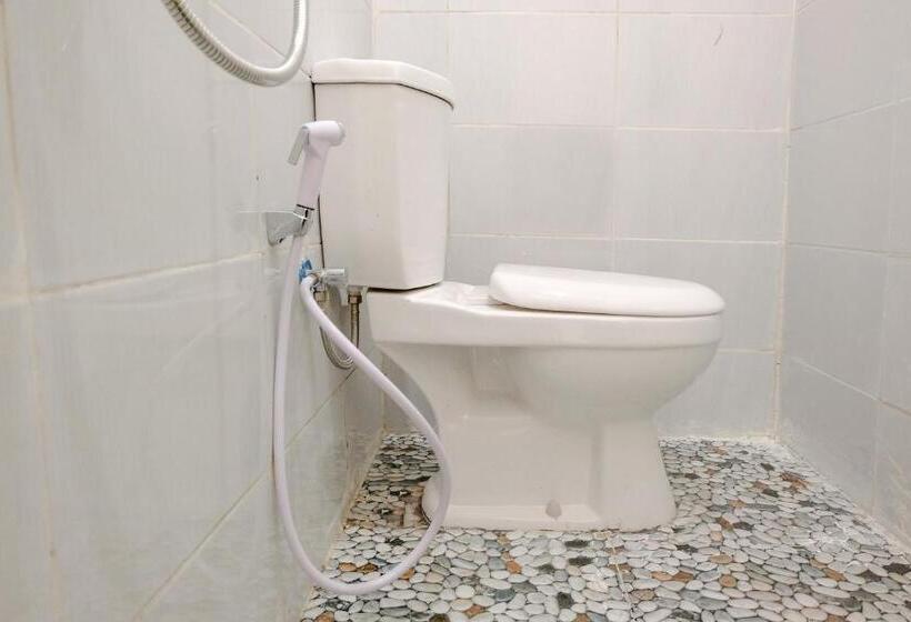 호텔 Omah Pandhoek Family Syariah By Stayku