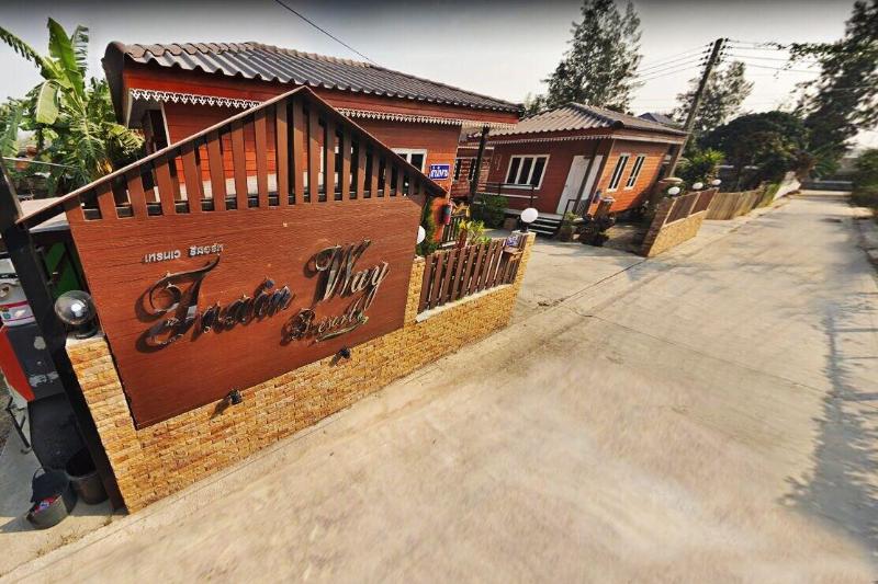 בית מלון כפרי Oyo 1166 Train Way Resort