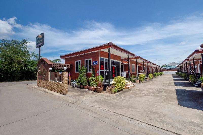 בית מלון כפרי Oyo 1166 Train Way Resort