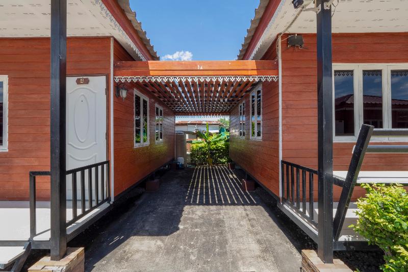 בית מלון כפרי Oyo 1166 Train Way Resort