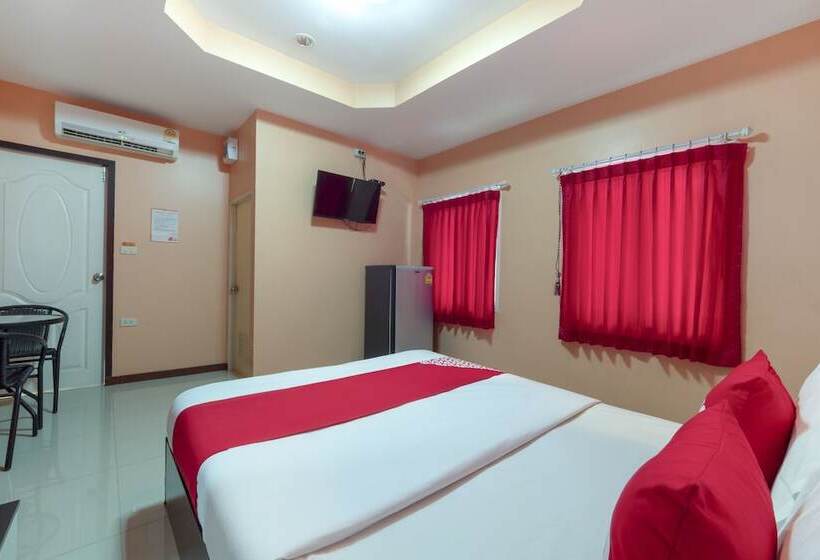 בית מלון כפרי Oyo 1166 Train Way Resort