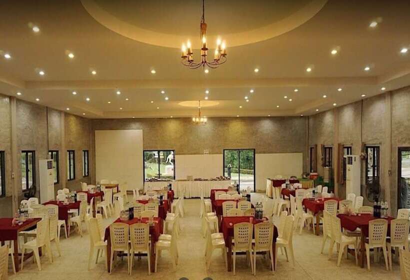 ホテル Oyo 1167 Ban Pa Rim Khuean