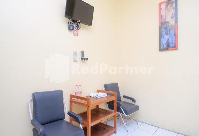 בית מלון כפרי Sido Langgeng Tawangmangu Mitra Reddoorz