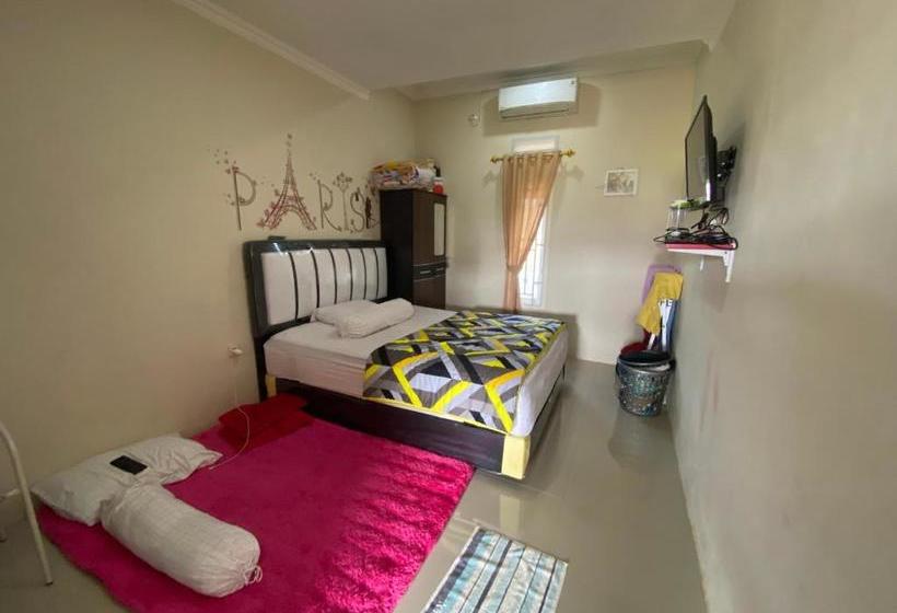 فندق Oyo 3397 City Kost Novisa