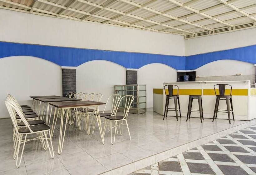 Reddoorz Syariah At Hotel Pandan Wangi Near Alun Alun Sidoarjo