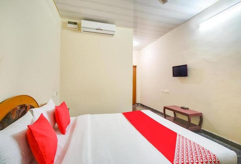 酒店 Oyo 65953 Shashva Park