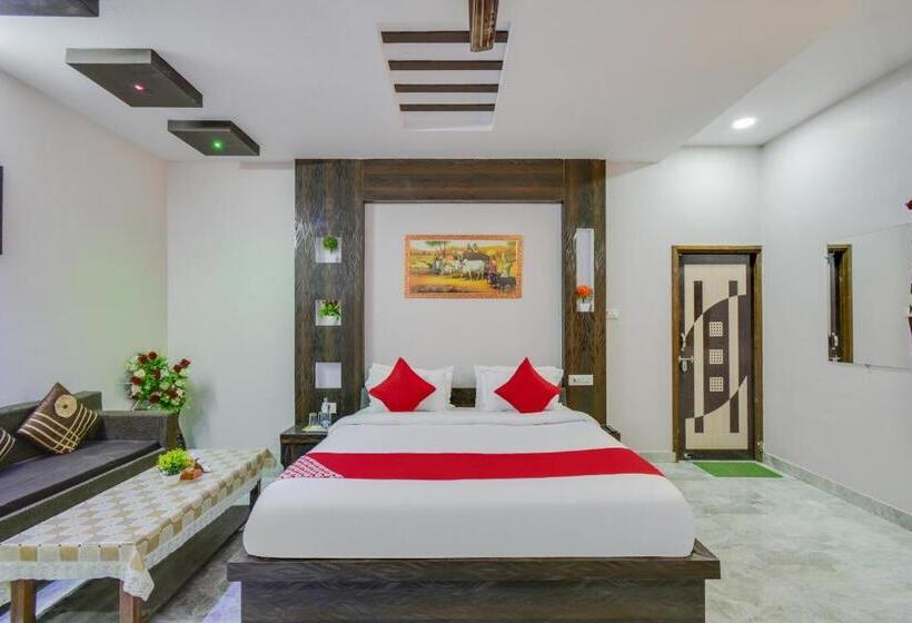 فندق Oyo 70829  Royal