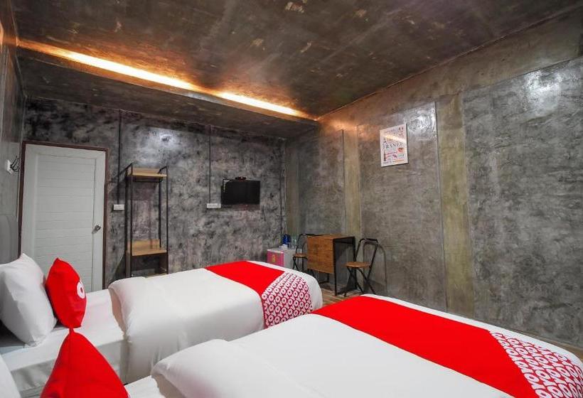 Otel Oyo 715 Apartment Khunpu