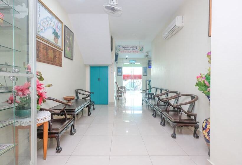 فندق Oyo 89877 Sun Triang