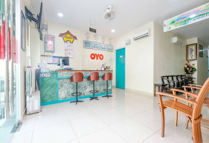 فندق Oyo 89877 Sun Triang