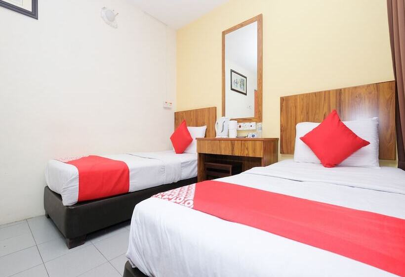 فندق Oyo 89877 Sun Triang