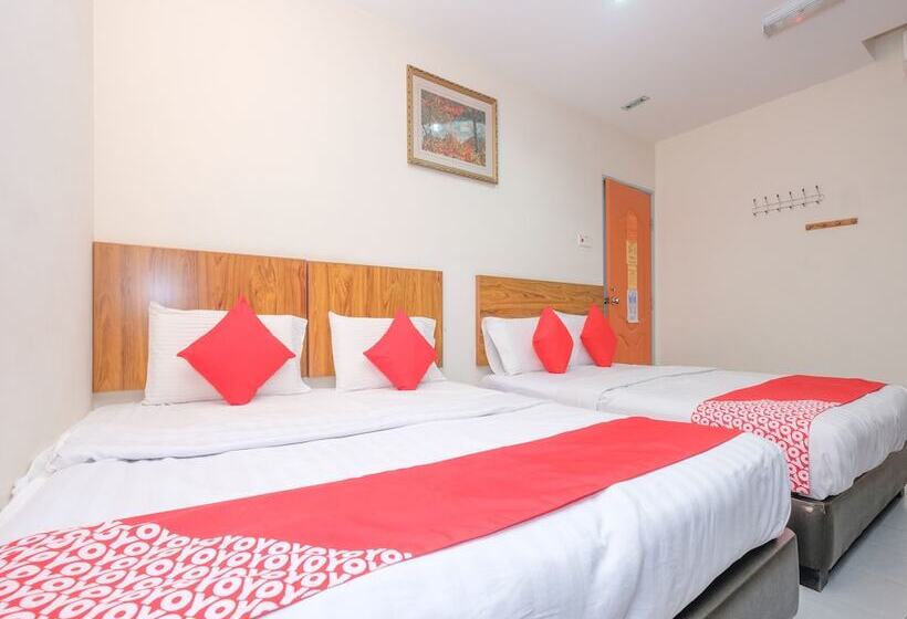 فندق Oyo 89877 Sun Triang
