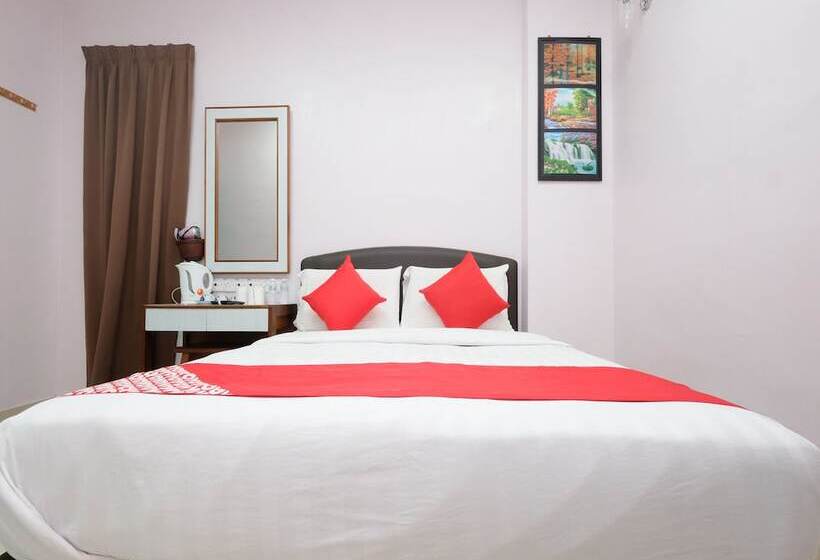 فندق Oyo 89877 Sun Triang