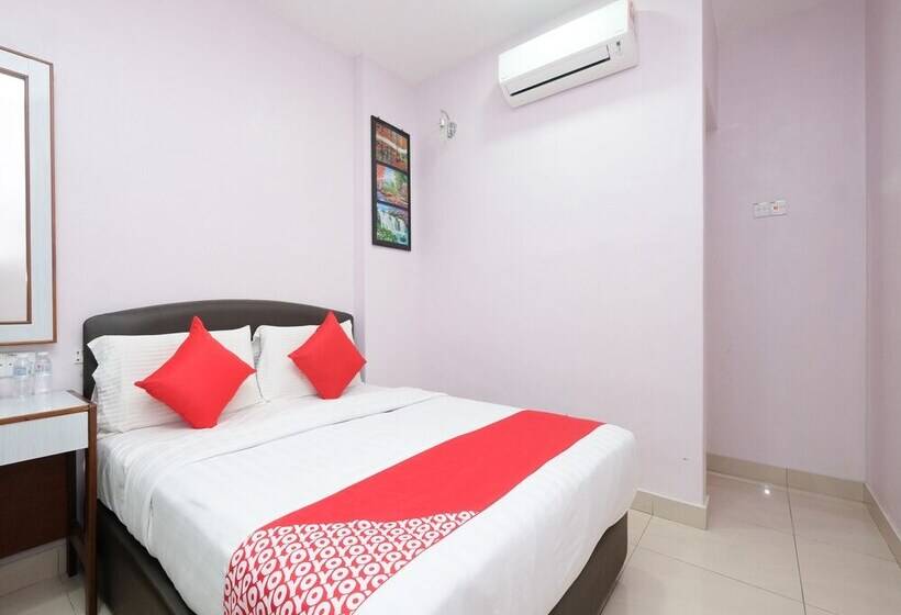 فندق Oyo 89877 Sun Triang