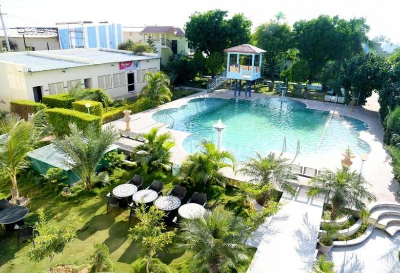 בית מלון כפרי Rani Bagh Resort