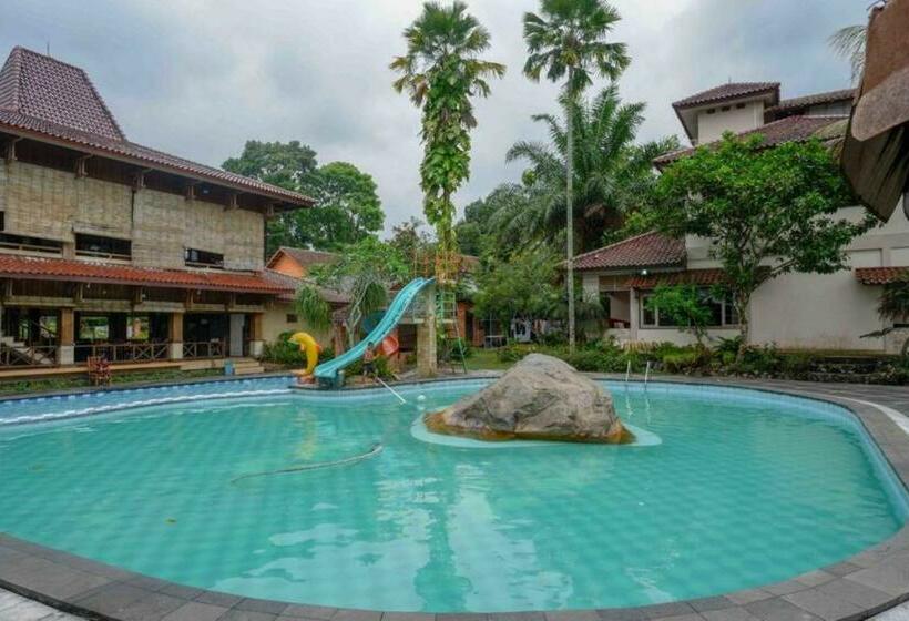 בית מלון כפרי Reddoorz At Jalan Raya Solo Tawangmangu