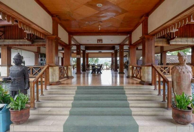 בית מלון כפרי Reddoorz At Jalan Raya Solo Tawangmangu