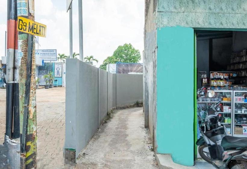 Отель Spot On 2384 Pondok Nabil