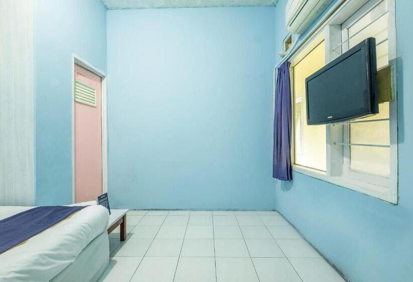 Отель Spot On 2384 Pondok Nabil