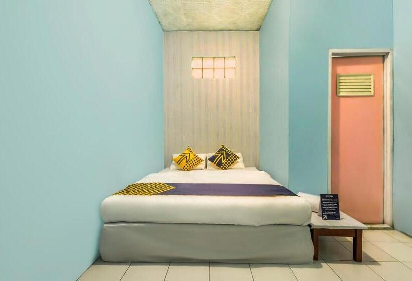 호텔 Spot On 2384 Pondok Nabil