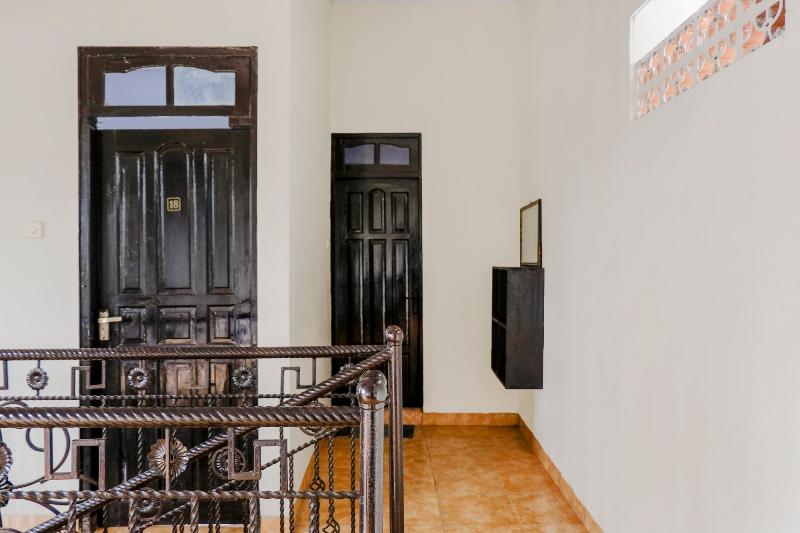 فندق Spot On 2723 Gatsu Kost