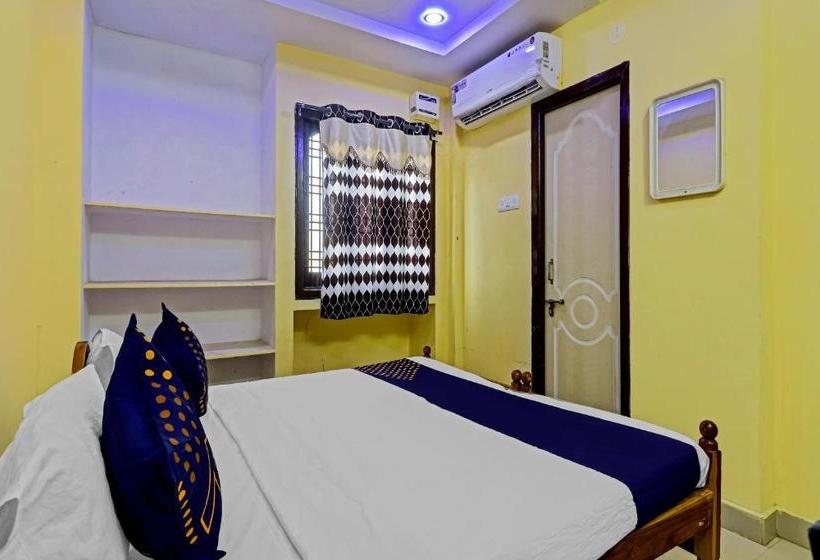 酒店 Spot On 73434 Sharavana Lodge