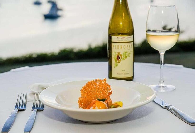 Отель The Sullivan House