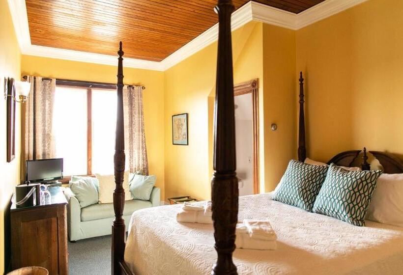 Отель The Sullivan House